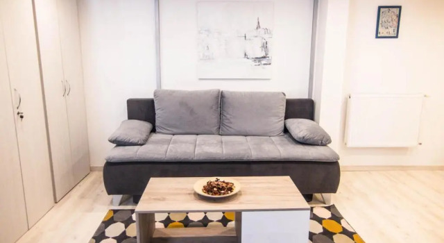 Апартаменты Goldcentral Apartments - Stylish Apartments - Wine Tasting Access