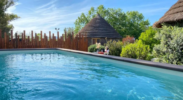 Бунгало Is Cheas wine farm boutique hotel