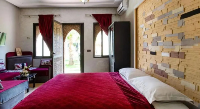 Palace with 2 villas and 2 swimming pools in Sidi Abdellah Ghiat, Забронировать Отель Отели Марракеш-Тенсифт-Эль-Хауз с бассейном, Бассейн