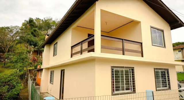 Casa com varanda, Забронировать Отель Гаропаба Санта-Катарина