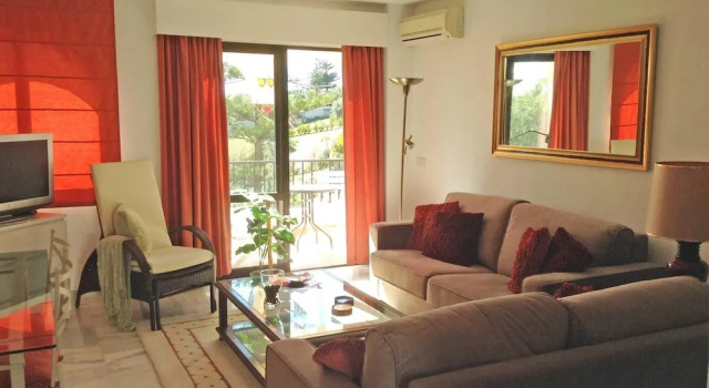 Spacious, Newly Renovated Apartment