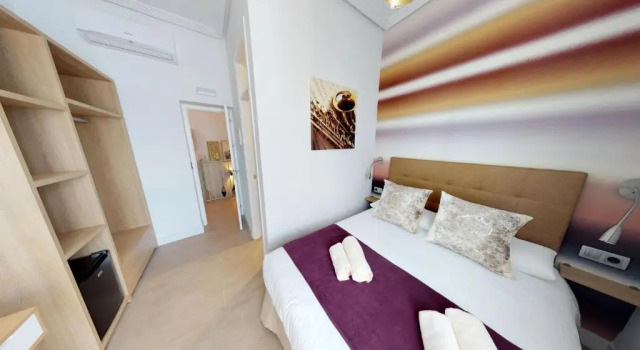 Двухместный номер Deluxe с балконом Hostal Boutique La Española