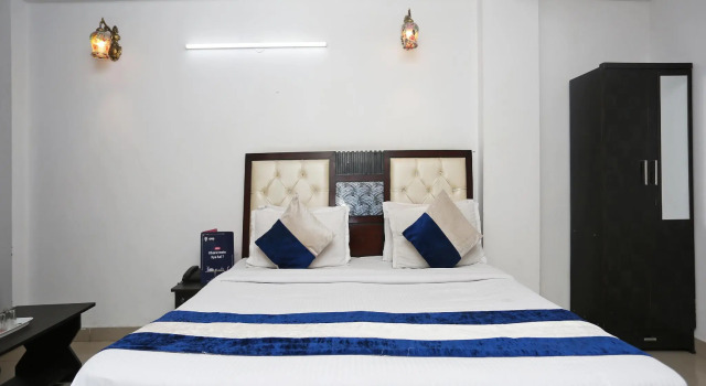 OYO 8253 Golden Heights, Забронировать Отель Отели Нью-Дели с завтраком, Завтраки