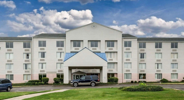 Rodeway Inn, Book Hotel Greenville Mississippi