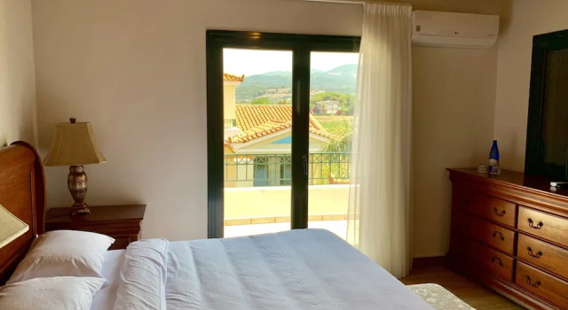 Апартаменты c 1 комнатой с балконом и с видом на сад Messina Resort Hotel