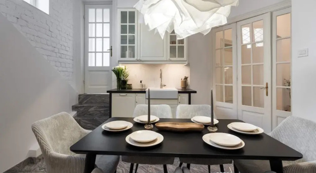 Апартаменты Luxury Calea 3BR Victoriei Stunner - Two Living Rooms - Balconies on the Avenue