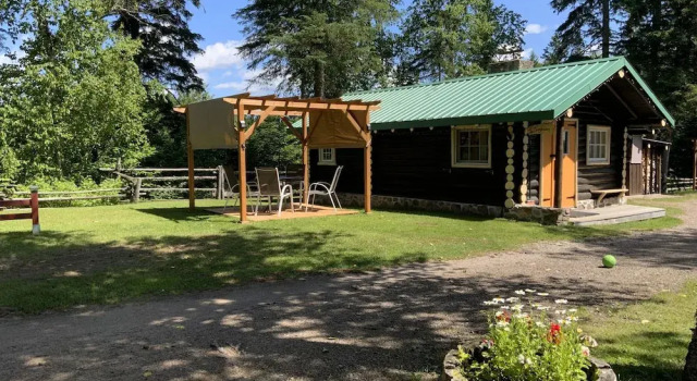 Четырёхместный номер Standard с видом на сад Domaine le Bostonnais - Le Village en Bois Rond