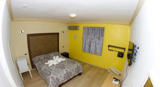 FrioHot Hotel
