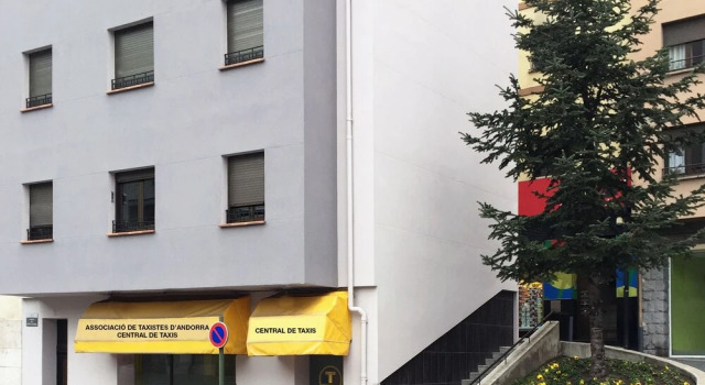 Apartamento Escapadas, Забронировать Апартаменты/квартира Апартаменты Андорра-ла-Велья, рядом с Церковь Сант-Эстев, Апартаменты/квартира