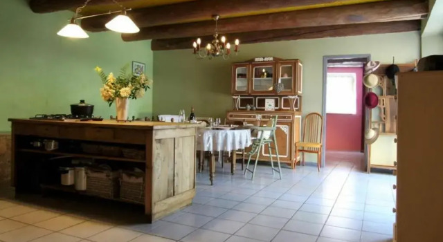 Gîte Saint-Beauzire, 4 pièces, 6 personnes - FR-1-582-210
