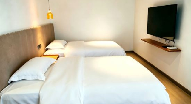 Люкс Hersy Vista · Hesi | 270° Panoramic Erhai-Cangshan View Boutique Stay