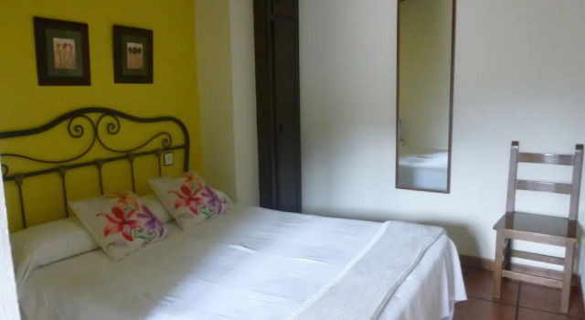 Hotel Rural La Pista, Varaa Hotelli Vega de Rengos Asturia