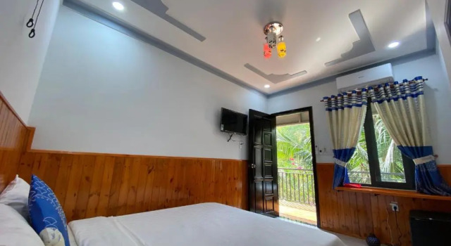 Nhà nghỉ Cát Đằng Hồ Tràm, Забронировать Отель Хочам Бариа-Вунгтау