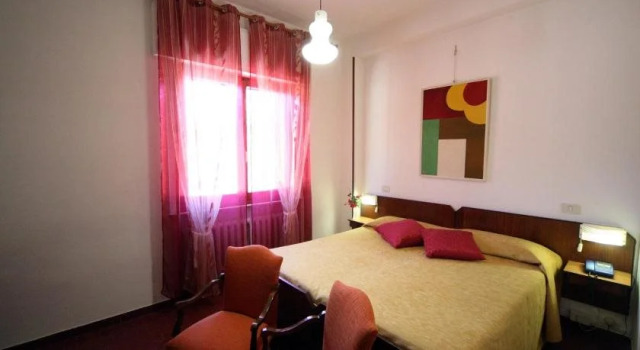 Albergo I Longobardi, Забронировать Отель Отели Кьюси с завтраком, Завтраки