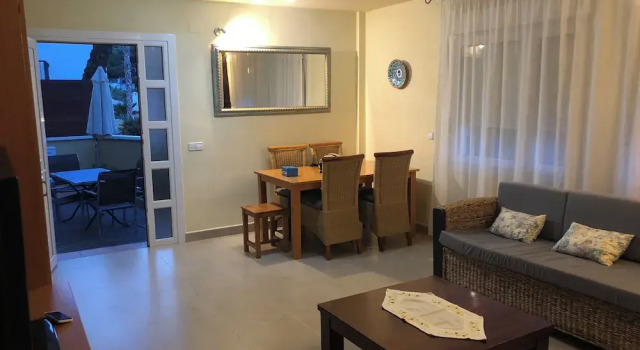 Коттедж Excellent View, Beach & Mountain, Panorama Swimming Pool all Year Round