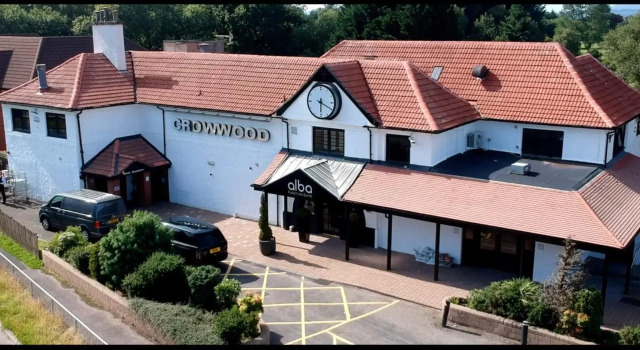 Crowwood Hotel and Alba Restaurant, Prenota Hotel Chryston Lanarkshire