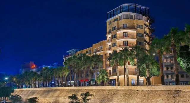 Central Penthouse Sky Suite, Prenota Appartamento Nicosia Nicosia
