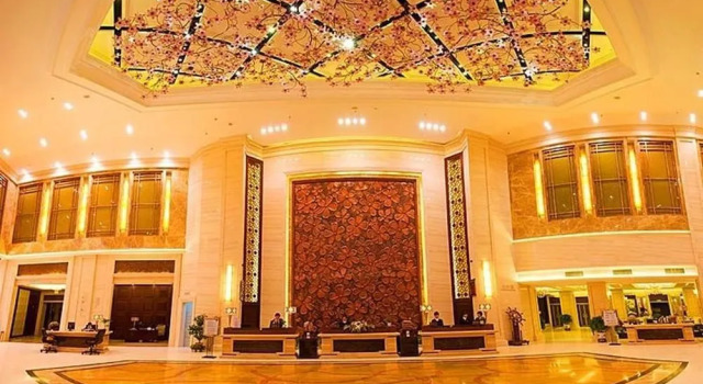Taohualing Hotel (Lansheng Building), Rezerwuj Hotel Yichang Hubei