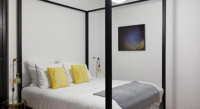 Студия The Suite Hotel Fabric