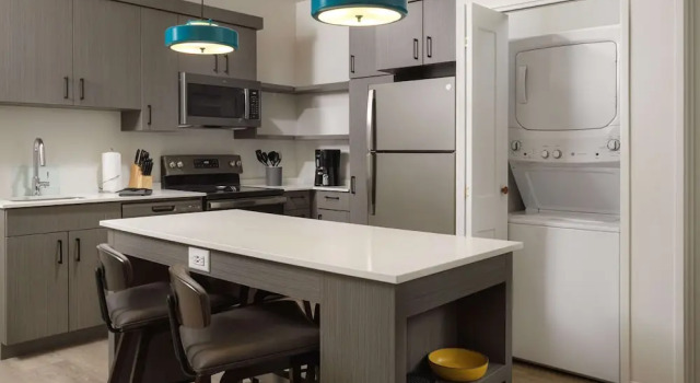 Люкс с 2 комнатами с балконом WaterWalk Extended Stay by Wyndham Phoenix N Happy Valley
