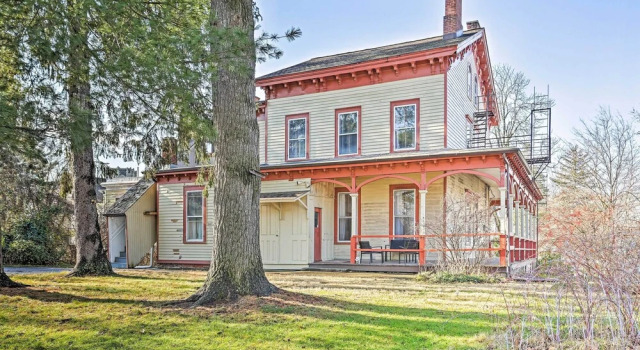 Historic Poughkeepsie Apt - Walkable Location, Buchen Sie Ferienwohnung  