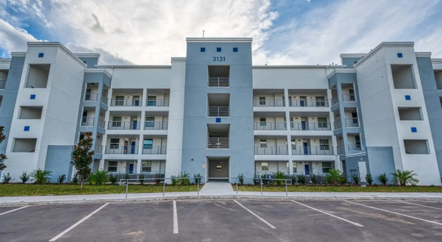 Sweet home condo with Mickey themed bedroom near Disney
