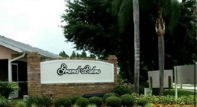 Grand Palm Community, Picnic Benches, Tennis Court and Much More!!