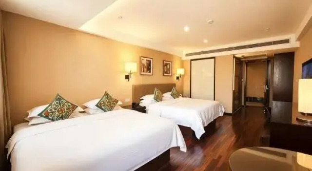 Кровать в общем номере SSAW Boutique Hotel Hangzhou East Railway Station - Close to West Lake