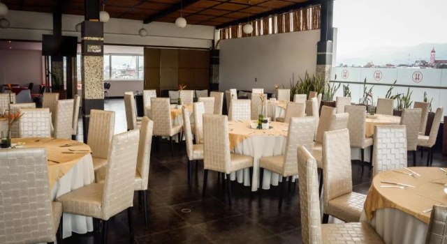 Трёхместный номер Standard Zi One Luxury Hotel