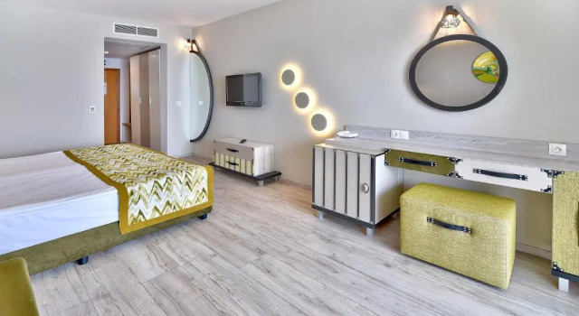 Двухместный номер с видом на море GRIFID Encanto Beach Hotel - MediSPA, Ultra All Inclusive & Private Beach