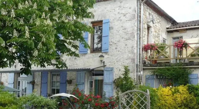 Maison du Pays de Serres, Забронировать Отель Ласепед Lot-et-Garonne