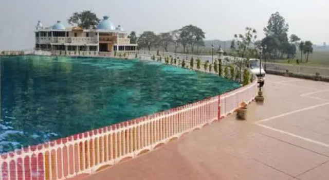 Toshali Ratnagiri Resort, Rezervasyon Tatil Köyü Haridāspur 