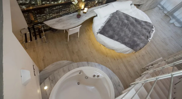 Четырёхместный номер Superior c 1 комнатой с балконом Seven Rooms Milano