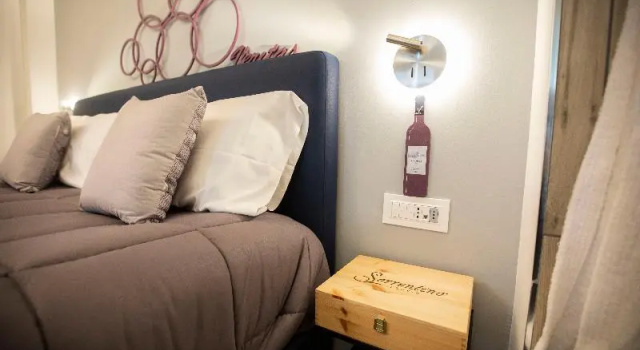 Vesuvio Inn Bed & Wine Experience