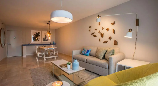Апартаменты OCEAN VIEW DELUXE SUITE: PVT. BEACH & POOL