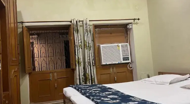 Maa Annapurna grand guest house, Забронировать Гостевой дом Варанаси штат Уттар-Прадеш