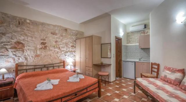 Студия Dantes Maisonettes