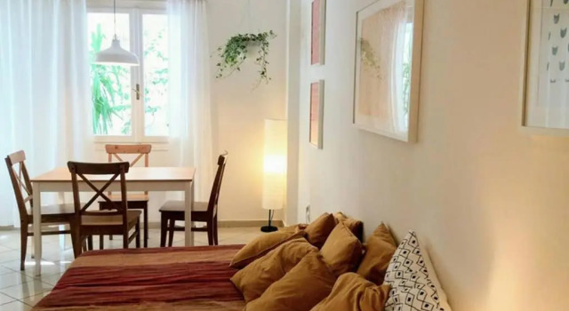 One Bedroom Apartment with Outdoor Space Next to Museum, Забронировать Апартаменты/квартира Апартаменты Афины, рядом с Музей нумизматики, Апартаменты/квартира