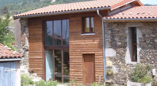 La Grange Mynas, Boek Hotel Saint-Chamond Parijs