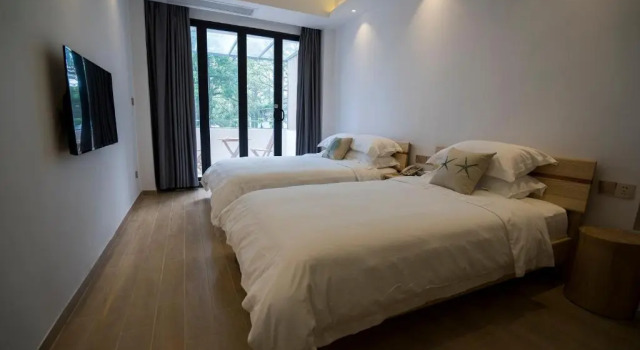 Семейный номер Standard с видом на сад Chaozhou Sunshine Boutique Hotel