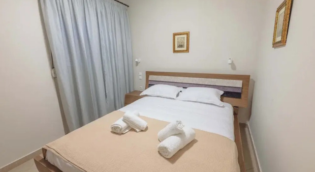 Kourouta Beachfront Escape Walk to the Waves, Prenota Appartamento Hotel a Peloponneso con parcheggio, Parcheggio