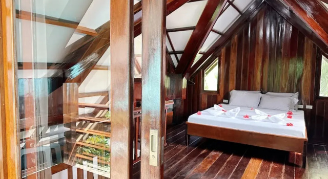 Вилла Deluxe с балконом Ocean 202 Homestay