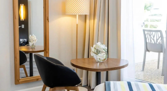Трёхместный номер Standard с красивым видом из окна Thalazur Port-Camargue - Hotel & Spa