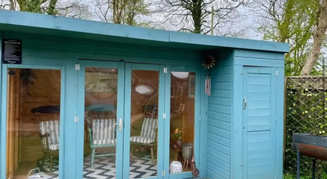 Stunning 4 Bed Pet Friendly Cottage With Hot Tub