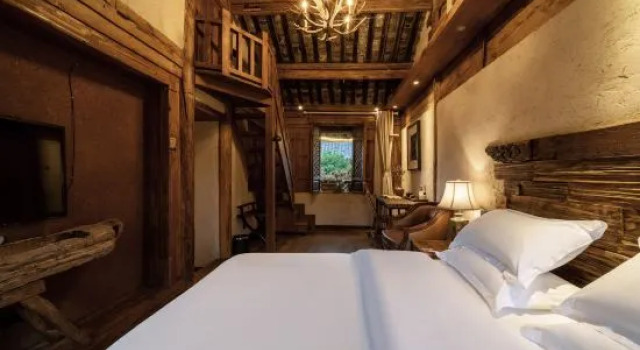 Люкс с красивым видом из окна Xishi Homestay (Lijiang Ancient City Branch)