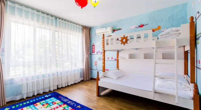 Summer Villa with 5 BRs