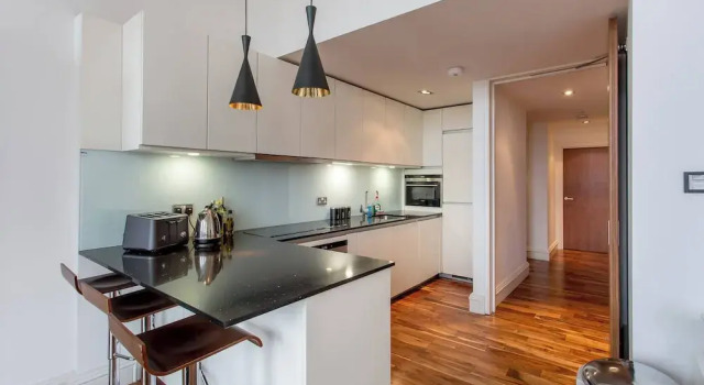 Апартаменты JOIVY Location, Location! North Bank Street Luxury Apt