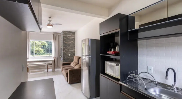 Rhes - Apt 2 min From the Beach in Bombinhas
