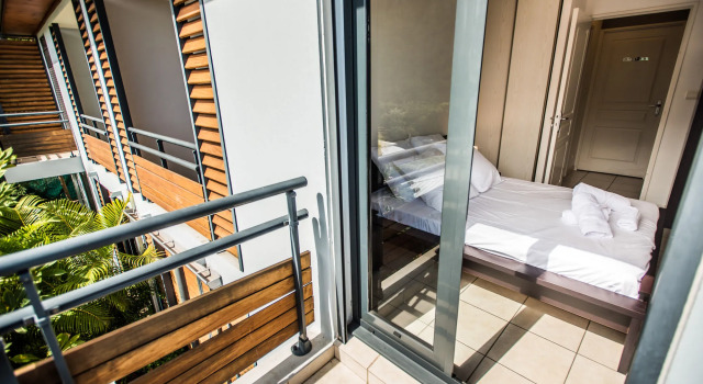 Appartement Kaza Logos, Book Apartment Hotels in Saint-Paul with Parking, Parking