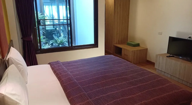 Люкс c 1 комнатой с балконом и с видом на море Kamala Beachfront Apartment